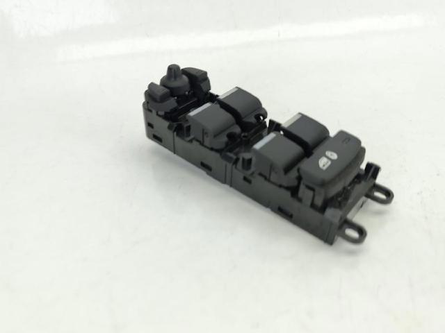 LAND ROVER LR180661 Кнопочный блок управления стеклоподъемником передний левый в наличии Ирпень