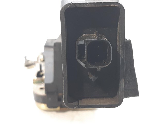 Fecho da porta traseira direita M806387 Mitsubishi