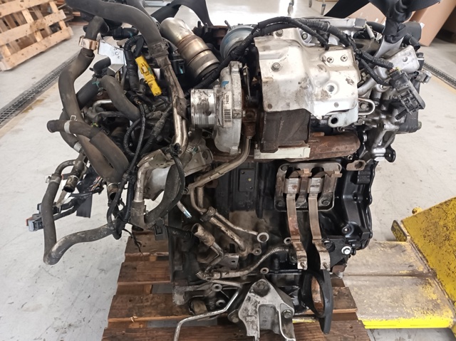RENAULT M9R830 Двигатель в сборе в наличии Черновцы