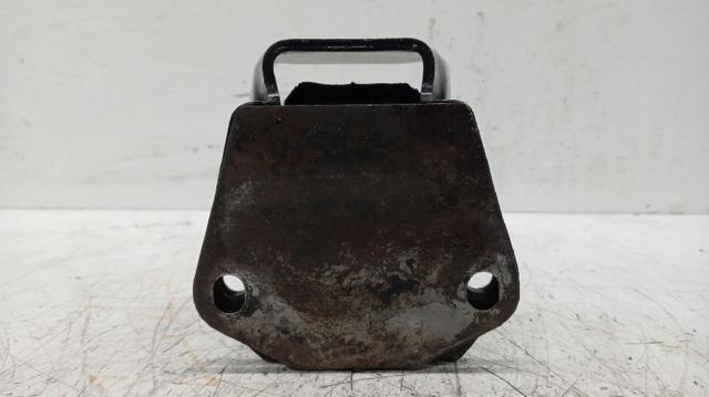 MB007023 MITSUBISHI Подушка (опора) двигателя левая/правая купить в Винница