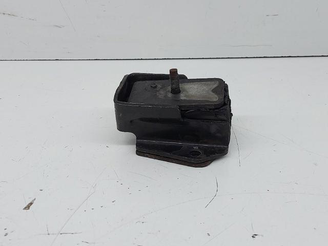 MB007023 MITSUBISHI Подушка (опора) двигателя левая/правая купить в Одесса