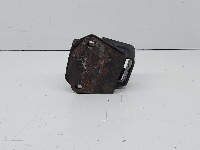 MB007023 MITSUBISHI Левая/правая опора двигателя купить в Ирпень