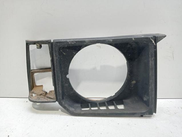 MB377402 MITSUBISHI Рамка (облицовка) фары правой купить в Николаев