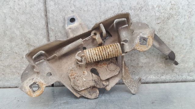 MITSUBISHI MB401671 Замок капота в наличии Винница
