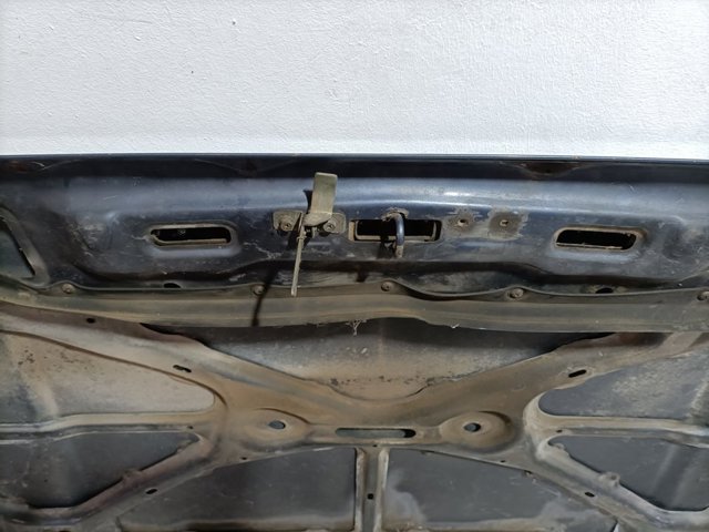 Capota Mitsubishi Pajero 1 L04G