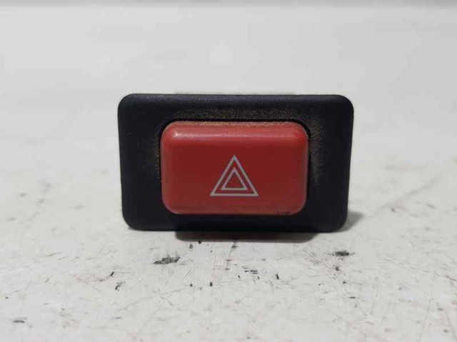 MB652291 MITSUBISHI Кнопка аварийки купить в Полтава