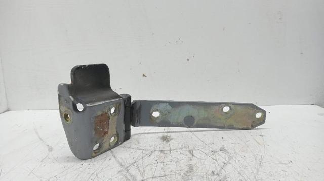 MITSUBISHI MB669301 Петля двери задней (распашной) правая нижняя в наличии Черкассы