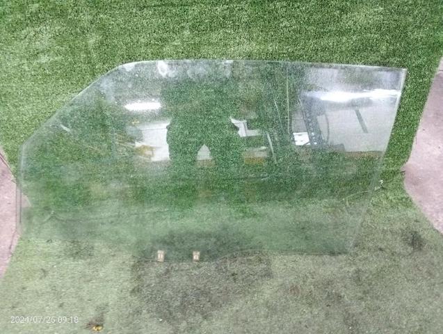 MITSUBISHI MB669908 Стекло двери передней левой в наличии Полтава