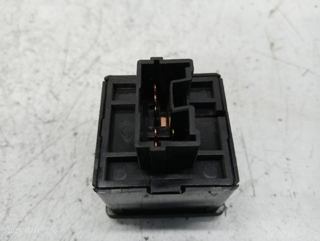 MITSUBISHI MB803872 Кнопка включения обогрева сиденья в наличии Украина
