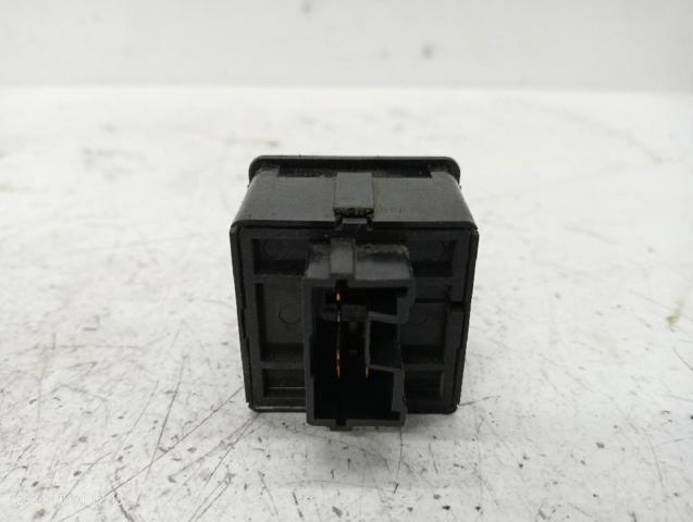 MITSUBISHI MB803872 Кнопка включения обогрева сиденья в наличии Ужгород