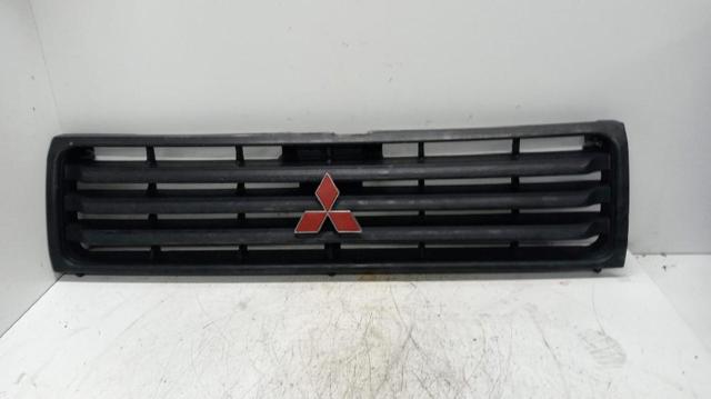Grelha do radiador Mitsubishi Pajero V2W, V4W