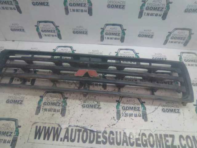 Grelha do radiador Mitsubishi Pajero V2W, V4W