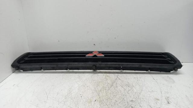 Grelha do radiador Mitsubishi Pajero V2W, V4W