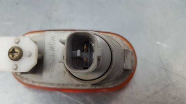 MB831091 MITSUBISHI Повторитель поворота на крыле купить в Днепр