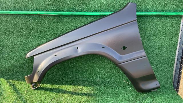 Pára-lama dianteiro esquerdo Mitsubishi Pajero V2W, V4W