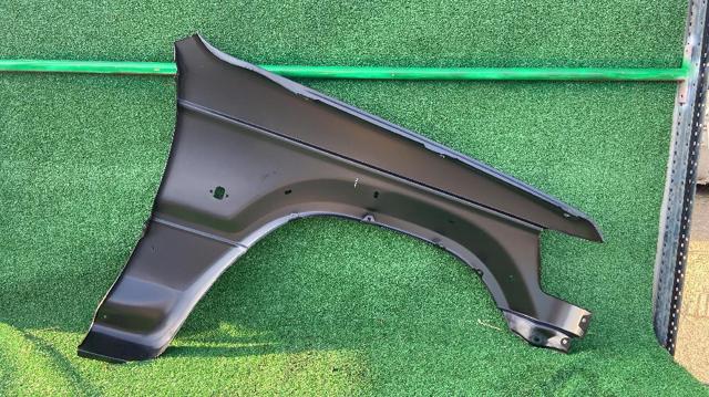 Pára-lama dianteiro esquerdo Mitsubishi Pajero V2W, V4W