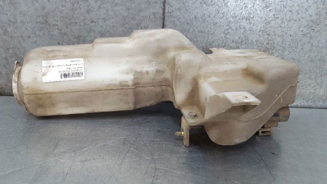 MITSUBISHI MB848899 Бачок омывателя стекла в наличии Винница