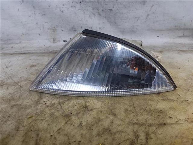 MB952157 MITSUBISHI Поворотник левый купить в Киев