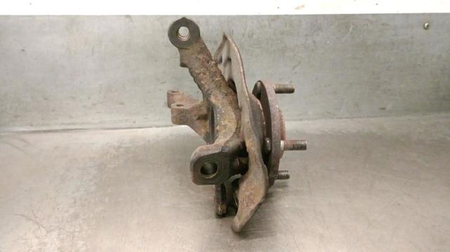 MITSUBISHI MN102068 Цапфа передняя правая в наличии Черкассы