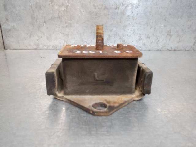 Coxim (suporte) dianteiro de motor Mitsubishi L 200 4 KA, KB