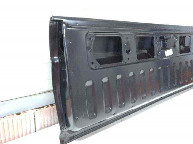 Porta traseira (3ª/5ª porta-malas (tampa de alcapão) MR125932 MITSUBISHI