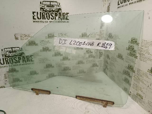 MITSUBISHI MR259235 Стекло двери передней левой в наличии Одесса