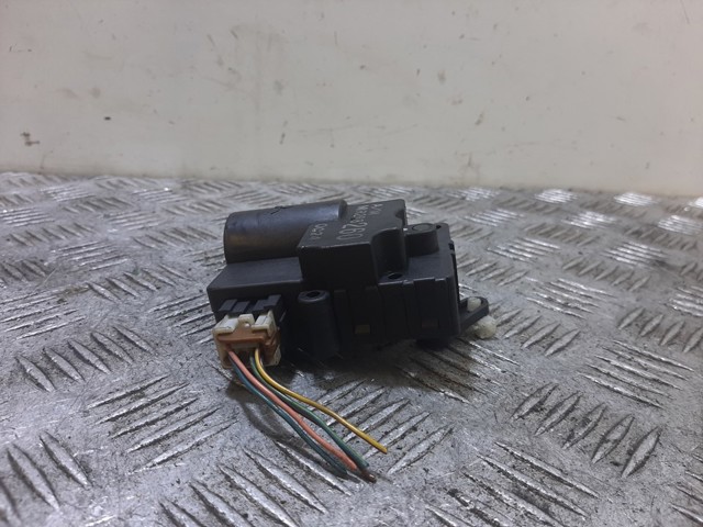 MITSUBISHI MR268260 Привод заслонки печки в наличии Киев