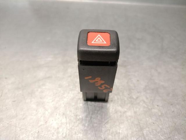 MR270315 MITSUBISHI Кнопка включения аварийного сигнала купить в Николаев