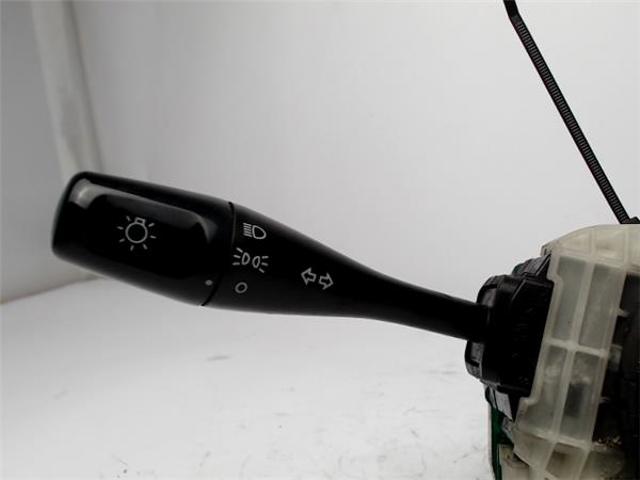 Comutador instalado na coluna da direção, montado Mitsubishi Pajero 3