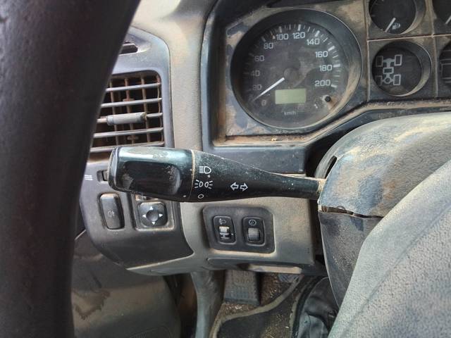 Comutador instalado na coluna da direção, montado Mitsubishi Pajero 3