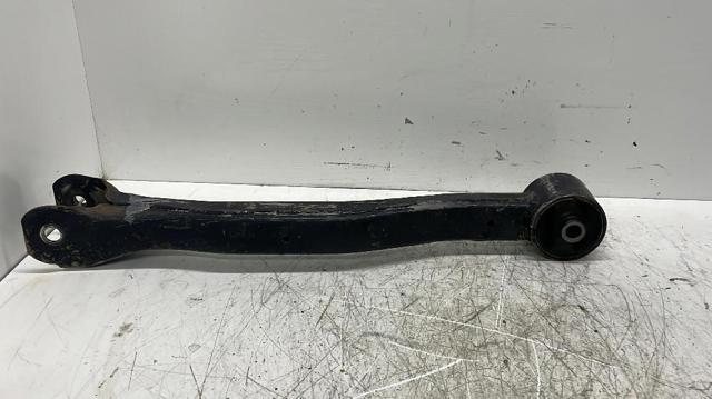 MR418041 MITSUBISHI Рычаг (тяга) задней подвески продольный нижний правый купить в Киев