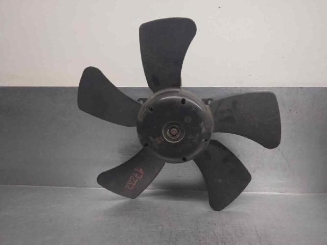 Ventilador (roda de aletas) do radiador de esfriamento direito MR464708 Mitsubishi