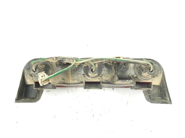 Sinal de parada traseiro adicional Mitsubishi Pajero V90