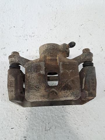 Suporte do freio traseiro direito MR493784 Mitsubishi