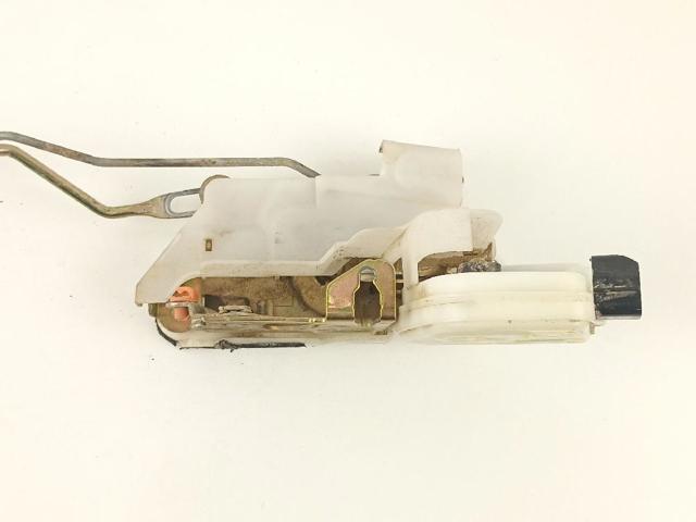 Fecho da porta dianteira esquerda Mitsubishi Pajero V90