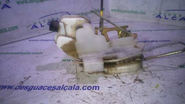 Fecho da porta dianteira esquerda Mitsubishi Pajero V90