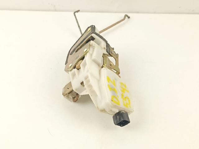 Fecho da porta dianteira esquerda Mitsubishi Pajero V90