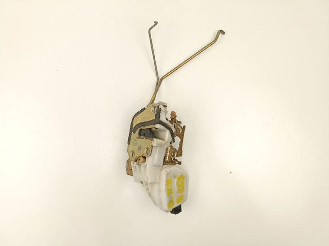 Fecho da porta dianteira esquerda Mitsubishi Pajero V90