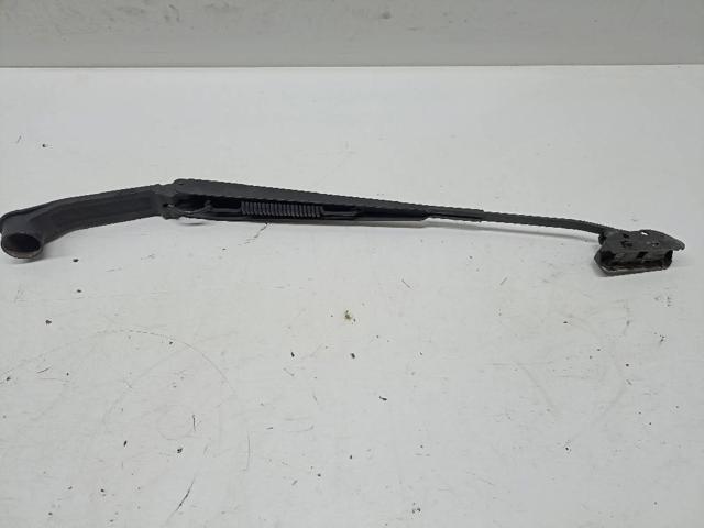 MR522384 MITSUBISHI Рычаг-поводок стеклоочистителя лобового стекла купить в Чернигов