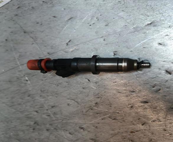 MR560552 MITSUBISHI Форсунка впрыска топлива купить в Каменское