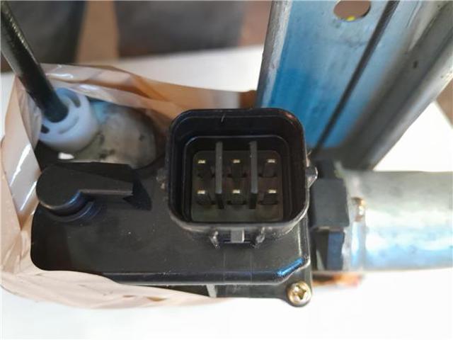 MR573888 MITSUBISHI Мотор стеклоподъемника двери задней правой купить в Каменское