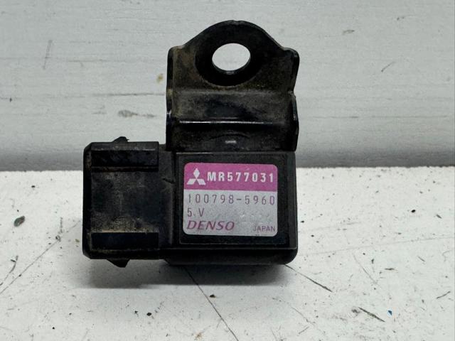 MITSUBISHI MR577031 Датчик давления наддува в наличии Житомир
