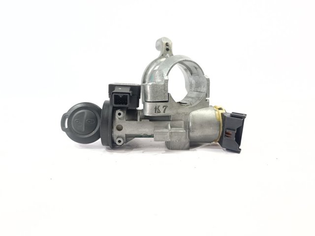 MR587813 MITSUBISHI купить в Николаев