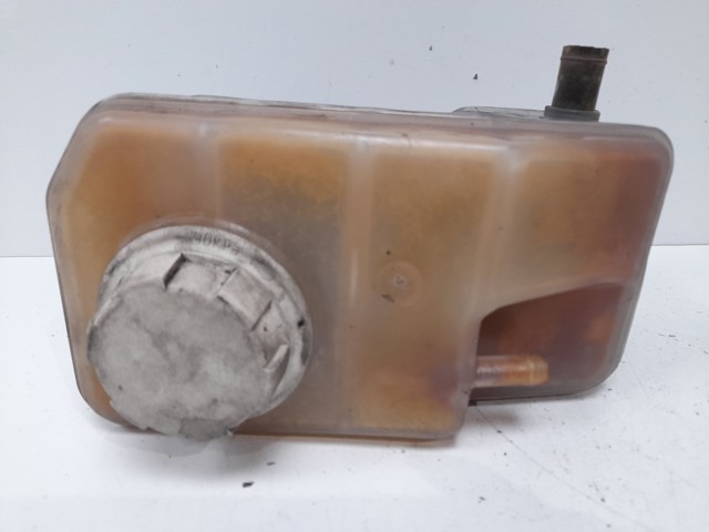 MR911560 Бачок системы охлаждения купить Ужгород