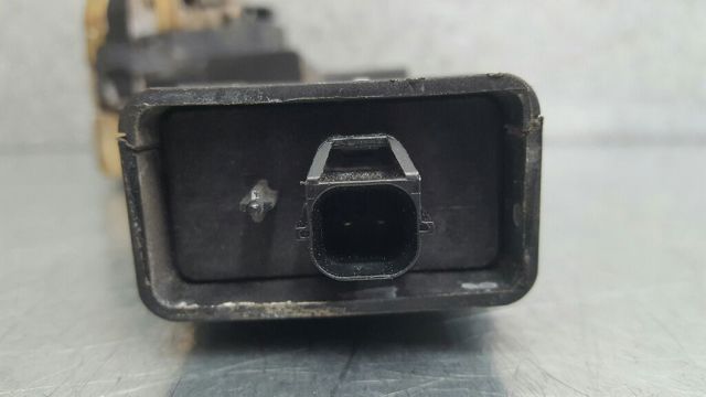 MITSUBISHI MR914402 Замок двери задней правой в наличии Тернополь