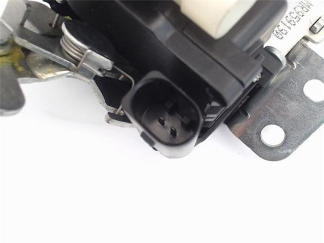 Fecho de tampa de porta-malas (de 3ª/5ª porta traseira) Mitsubishi Colt 6 Z3A