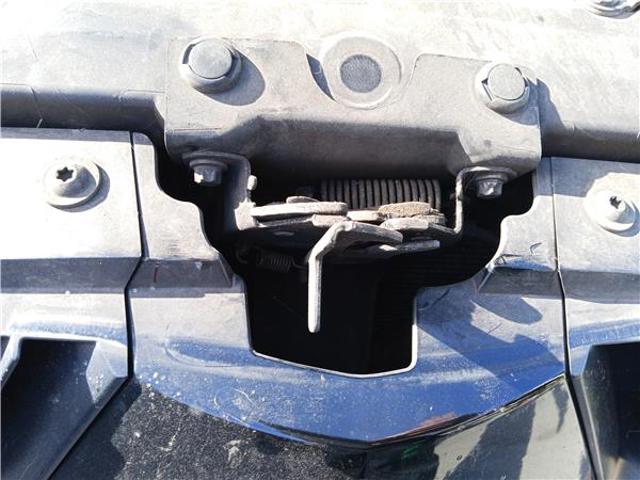 Fecho da capota Mitsubishi Colt 6 Z3A