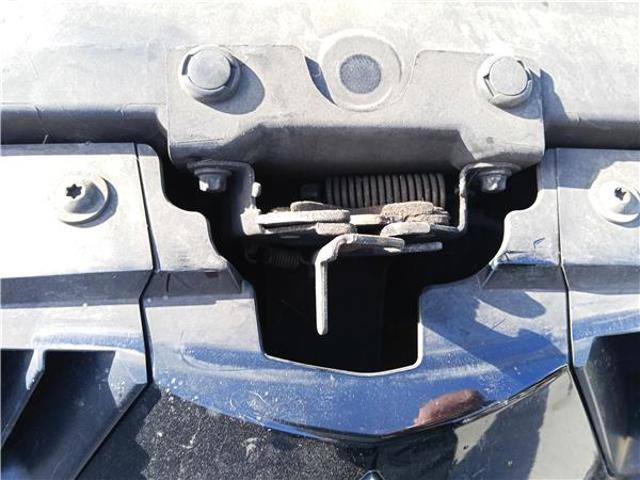 Fecho da capota Mitsubishi Colt 6 Z3A