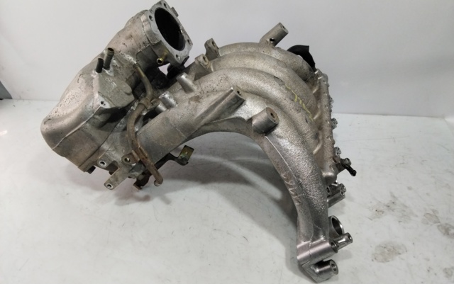 MITSUBISHI MR988841 Коллектор впускной в наличии Житомир