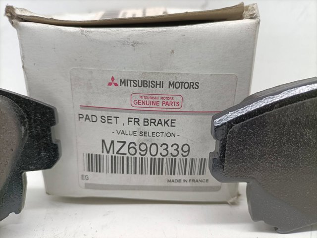 MITSUBISHI MZ690339 Передние тормозные колодки в наличии Одесса